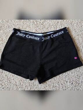 Juicy Couture Sport Black Shorts Women’s Medium Logo Waist Y2K Athleisure